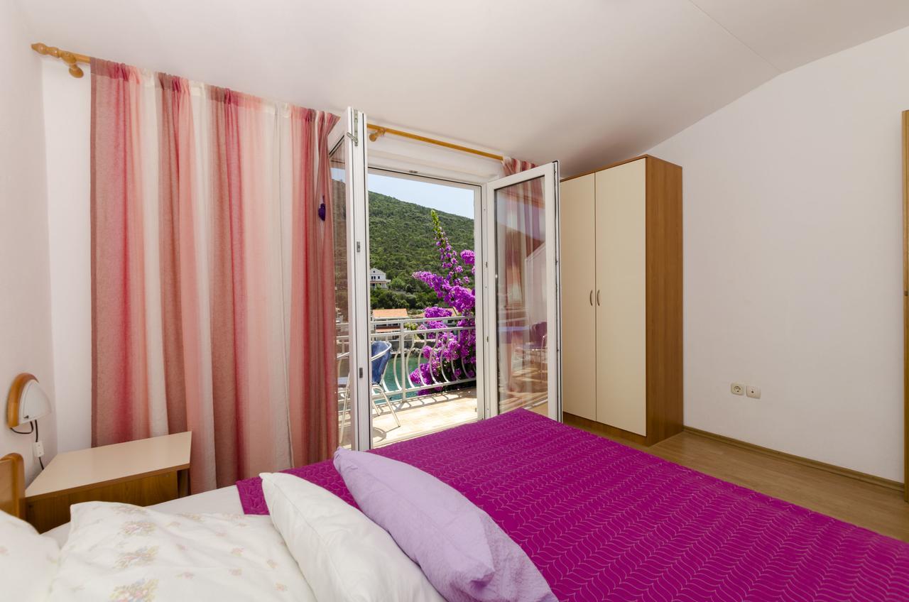 Apartments Dinko Gdinj Экстерьер фото